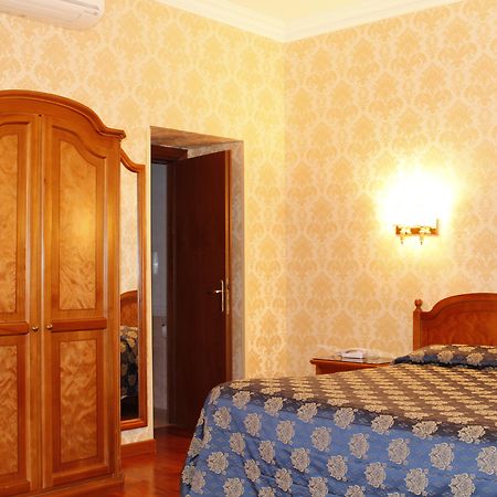 Hotel Pace Elvezia Roma Esterno foto