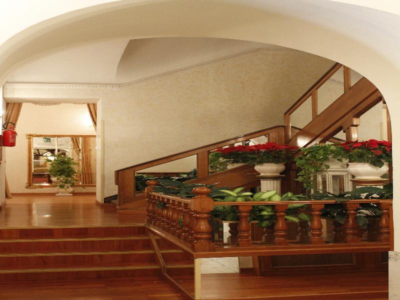 Hotel Pace Elvezia Roma Esterno foto