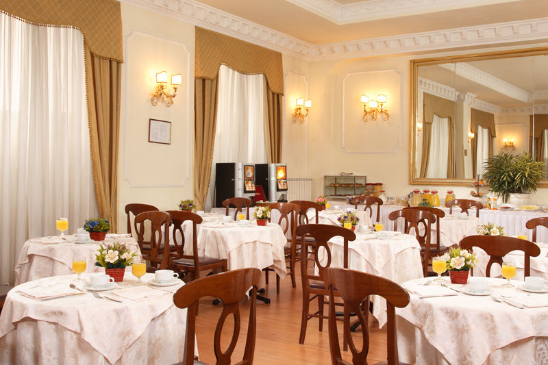 Hotel Pace Elvezia Roma Esterno foto