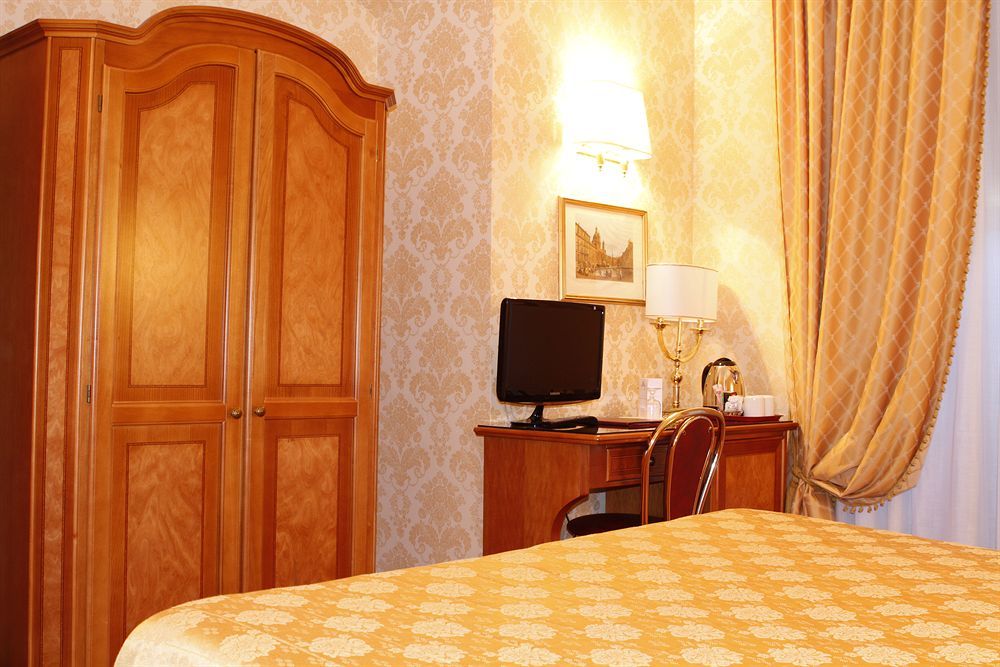 Hotel Pace Elvezia Roma Esterno foto