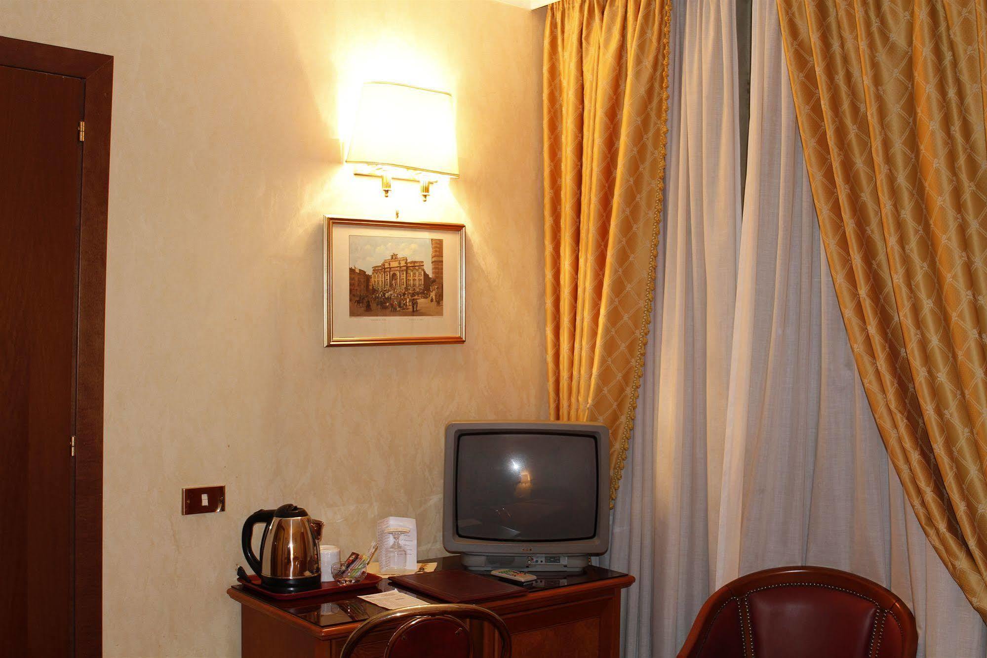 Hotel Pace Elvezia Roma Esterno foto