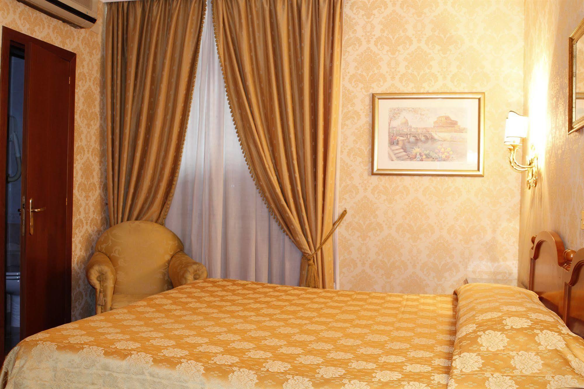 Hotel Pace Elvezia Roma Esterno foto